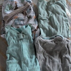 Baby Sleepwear Set in Mint and Gray